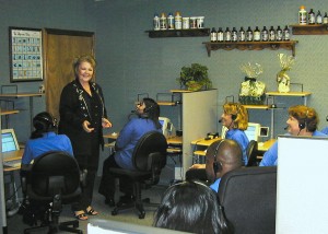 Answering Service Operators Get Praise from their boss, Dee Hawkins