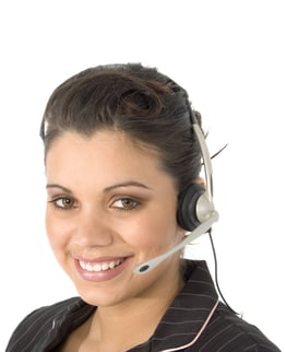hispanic_customer_service_agent.jpg