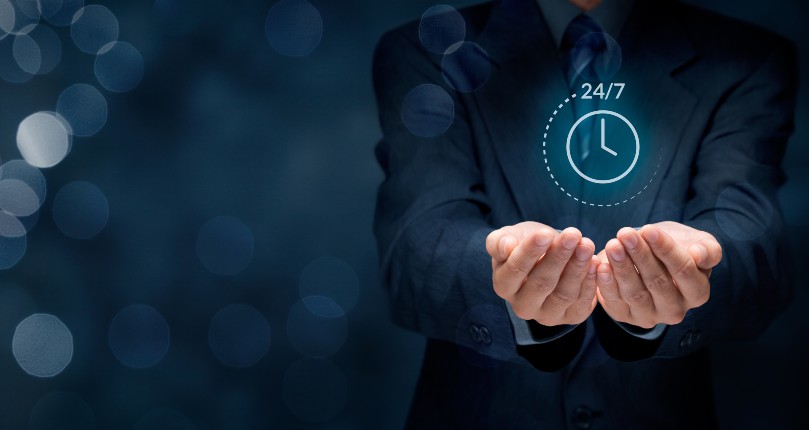 How To Provide 24/7 Customer Service Without Working Around the Clock